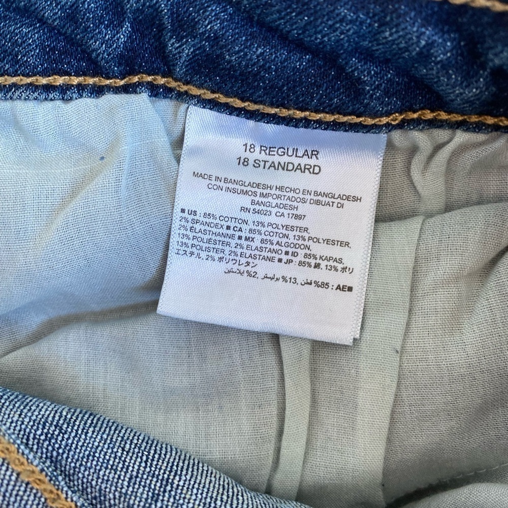 Old Navy Blue Boyfriend Straight Cropped Cuffed Hem Jeans Size 18 NEW - Picture 4 of 10